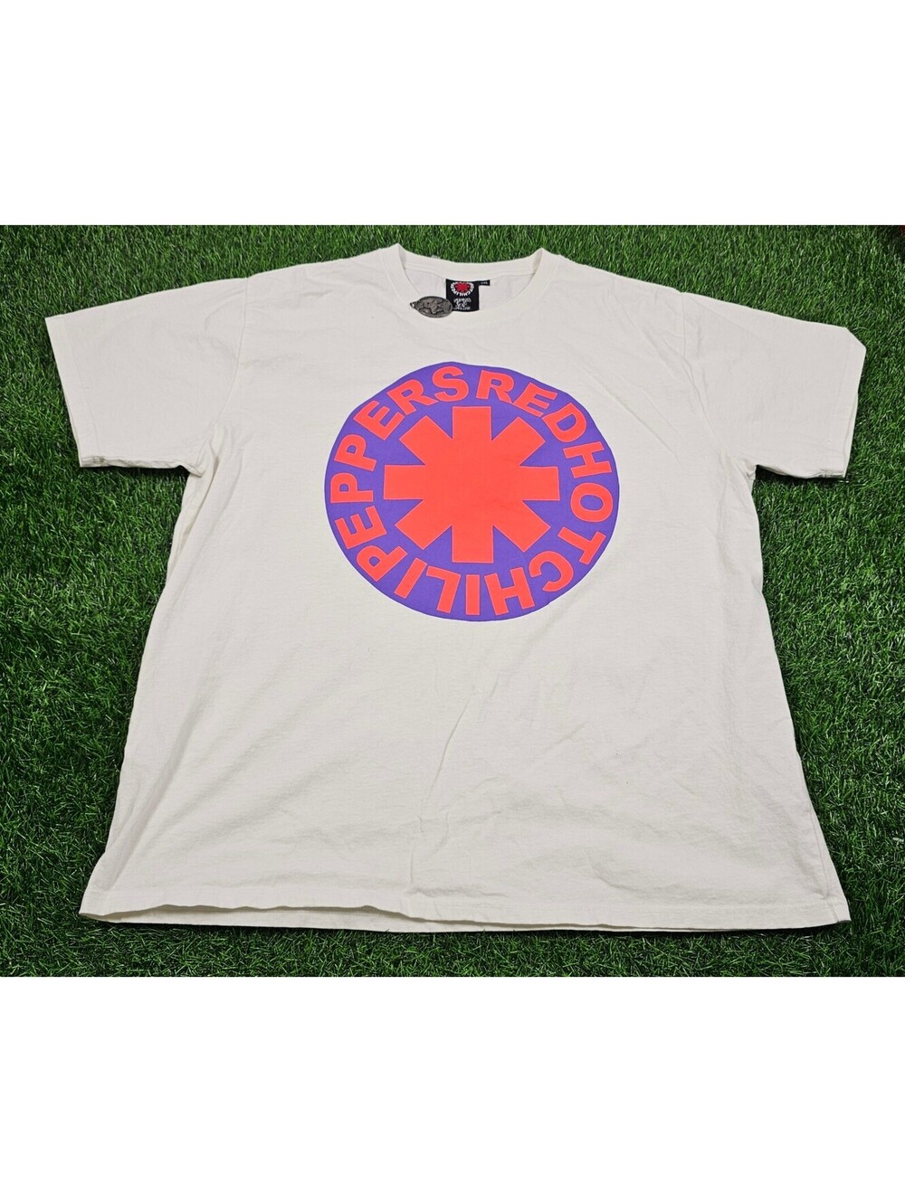 Red Hot Chili Peppers Tour white T-shirt Size XXL